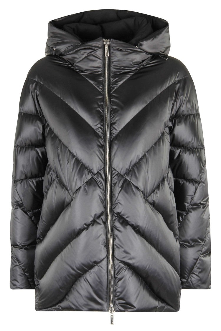 Moorer Moorer Wanita Down Jacket With Distinctive Quilted Design