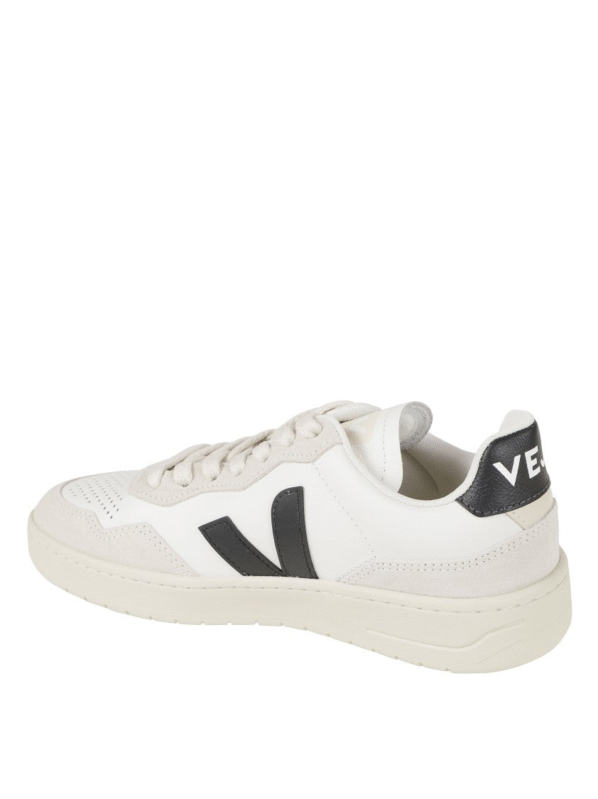 Veja Low-Top Sneakers With Perforated Detailing And Iconic Logo