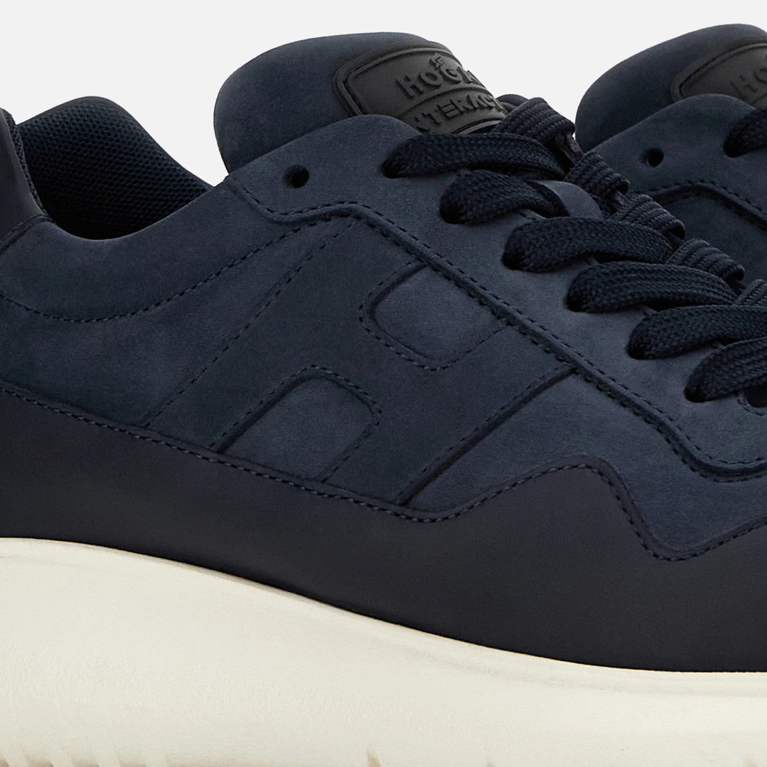 Hogan Blue Leather Low-Top Sneakers With Textured Sole