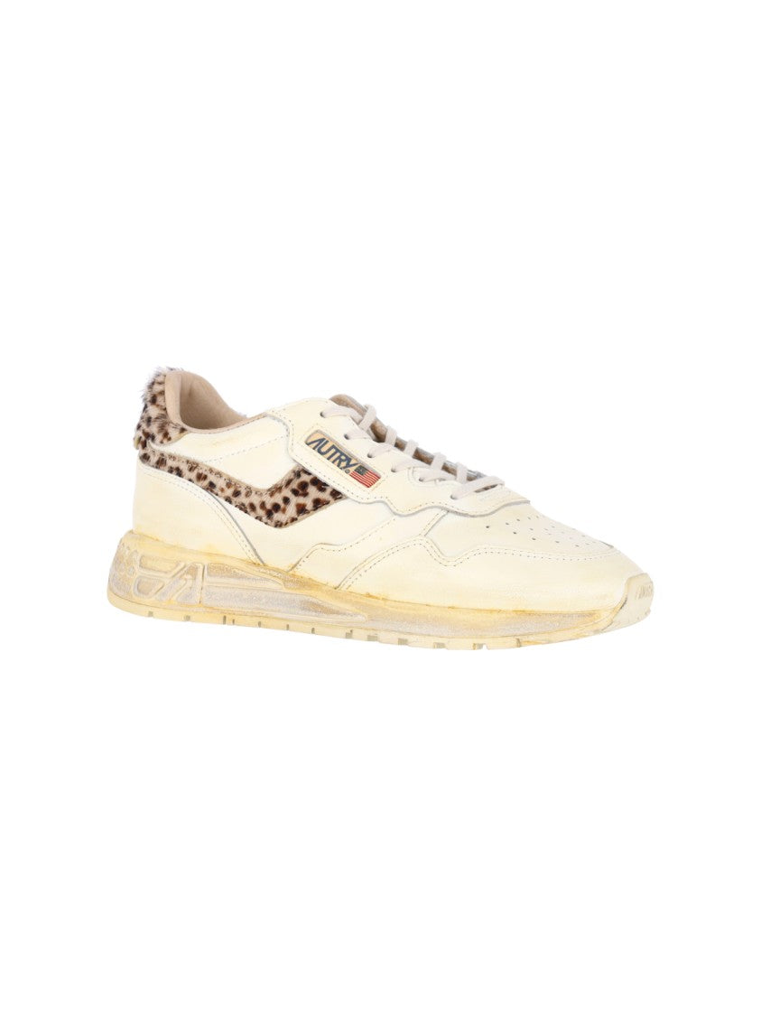 Autry Cream Leather Reelwind Low Sneakers