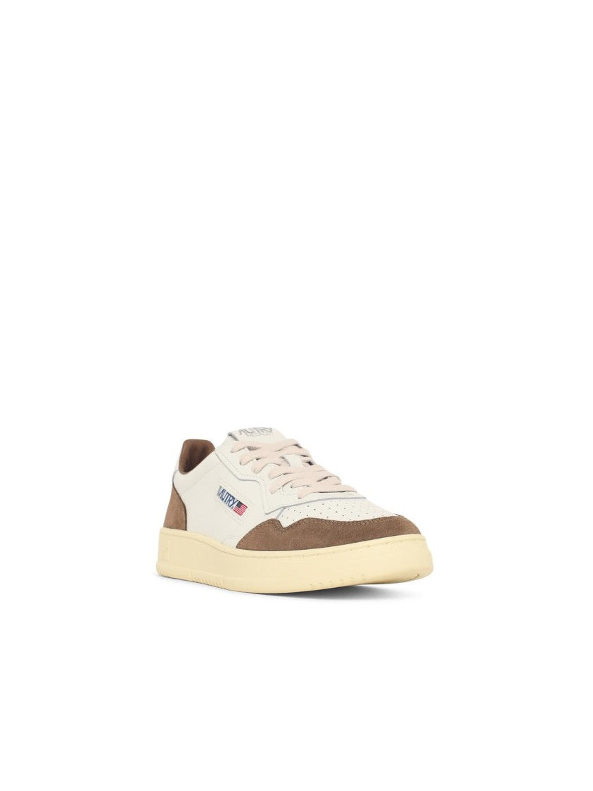 Autry 'Medalist Low' White Leather And Tobacco Sneakers