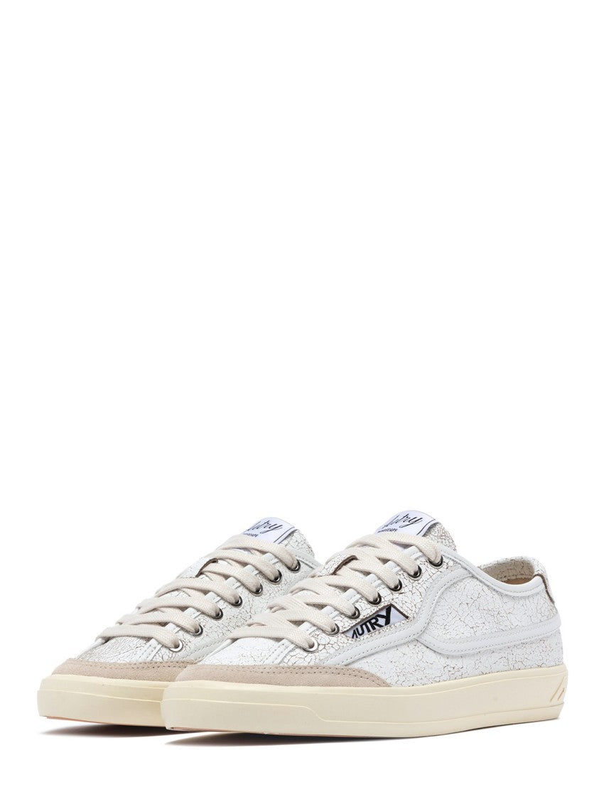Autry Windscape Low Man Cracked Leather Low-Top Sneakers