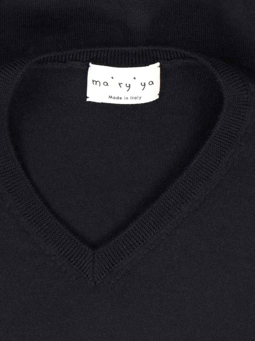Ma'ry'ya Classic Black Knit Sweater With Round Neckline