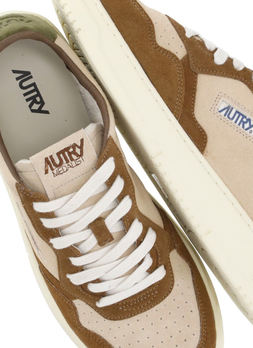 Autry Medalist Low Sneakers