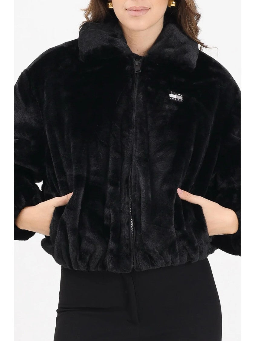 Tommy Jeans Cropped Plush Eco Fur Coat With Zip Closure And Practical Pockets