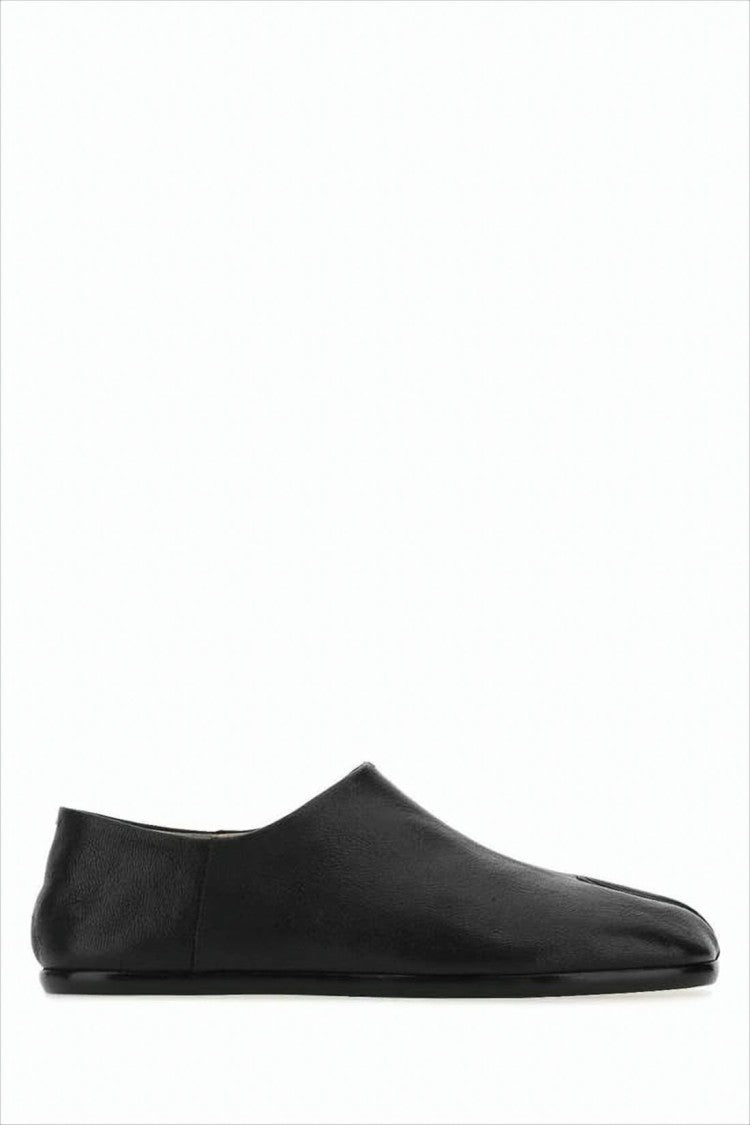 Maison Margiela Distinctive Split-Toe Slip-On Shoes In Smooth Leather
