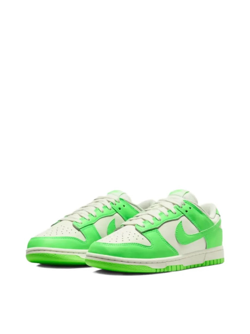 Nike Dunk Low 'Green Strike' Sneakers