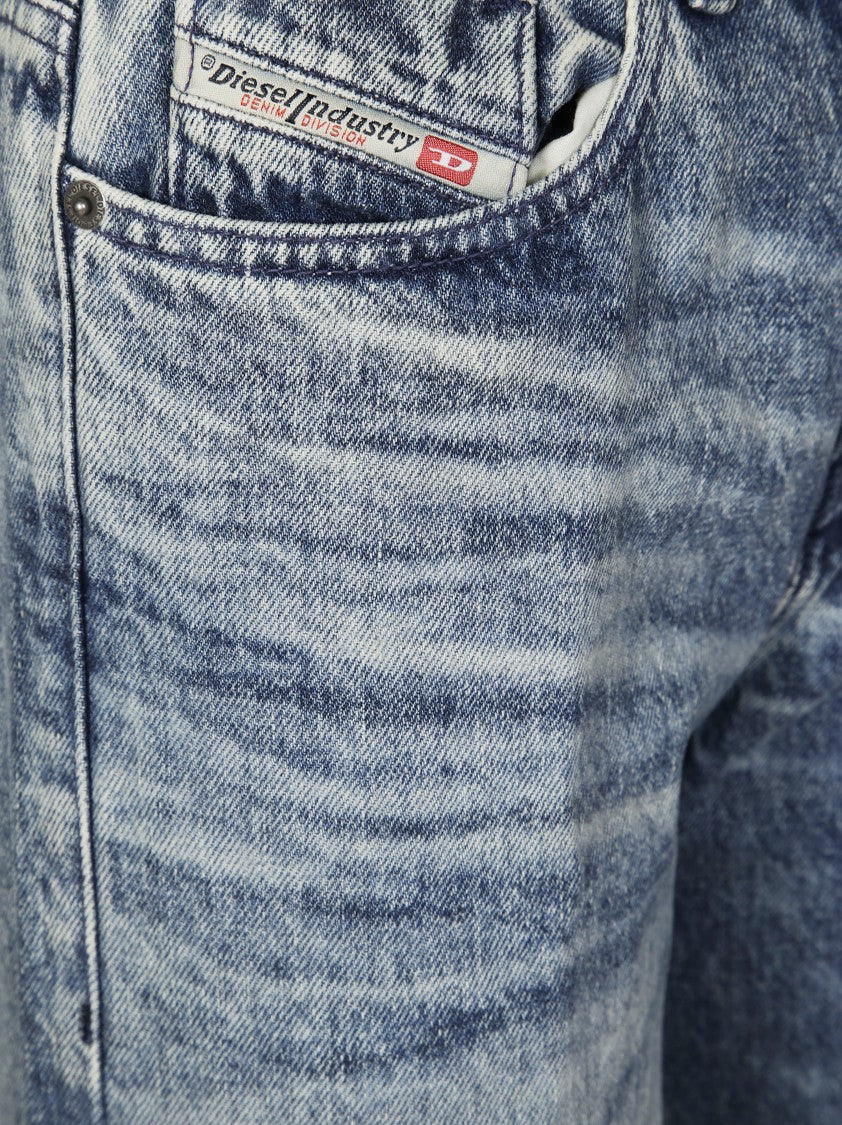 Diesel Straight-Leg Pants With Mid-Rise Waist And Minimalist Design