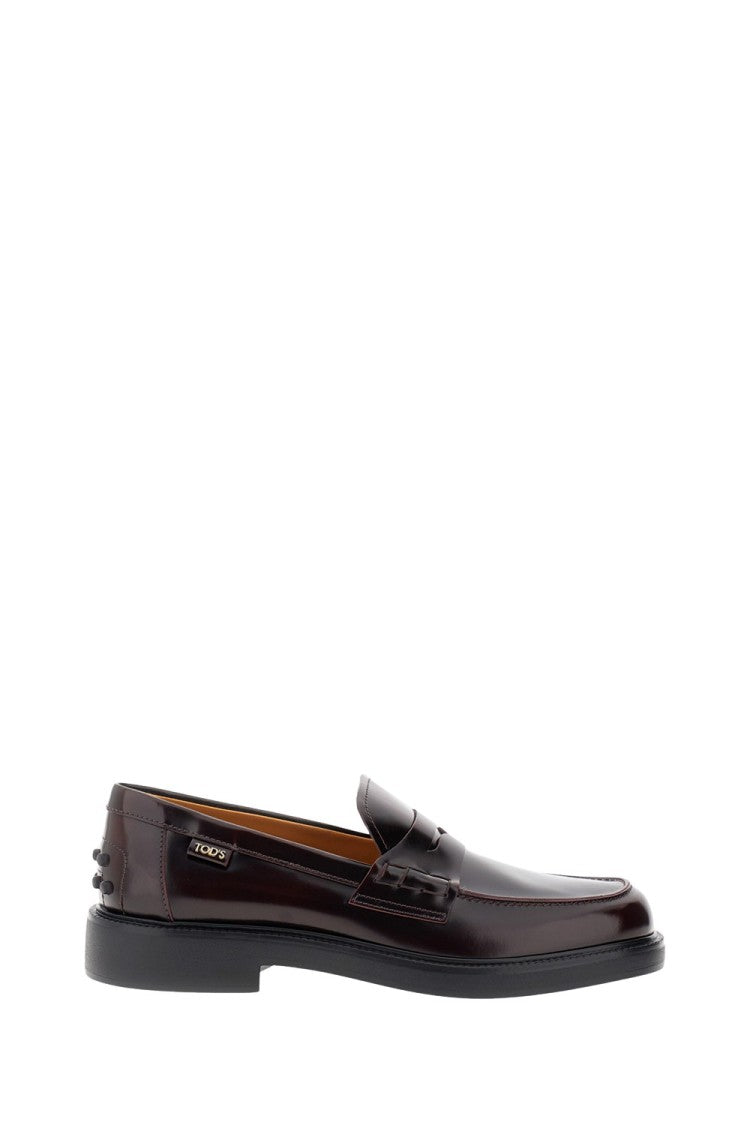 Tod's Polished Leather Moccasin With Subtle Logo Detailing