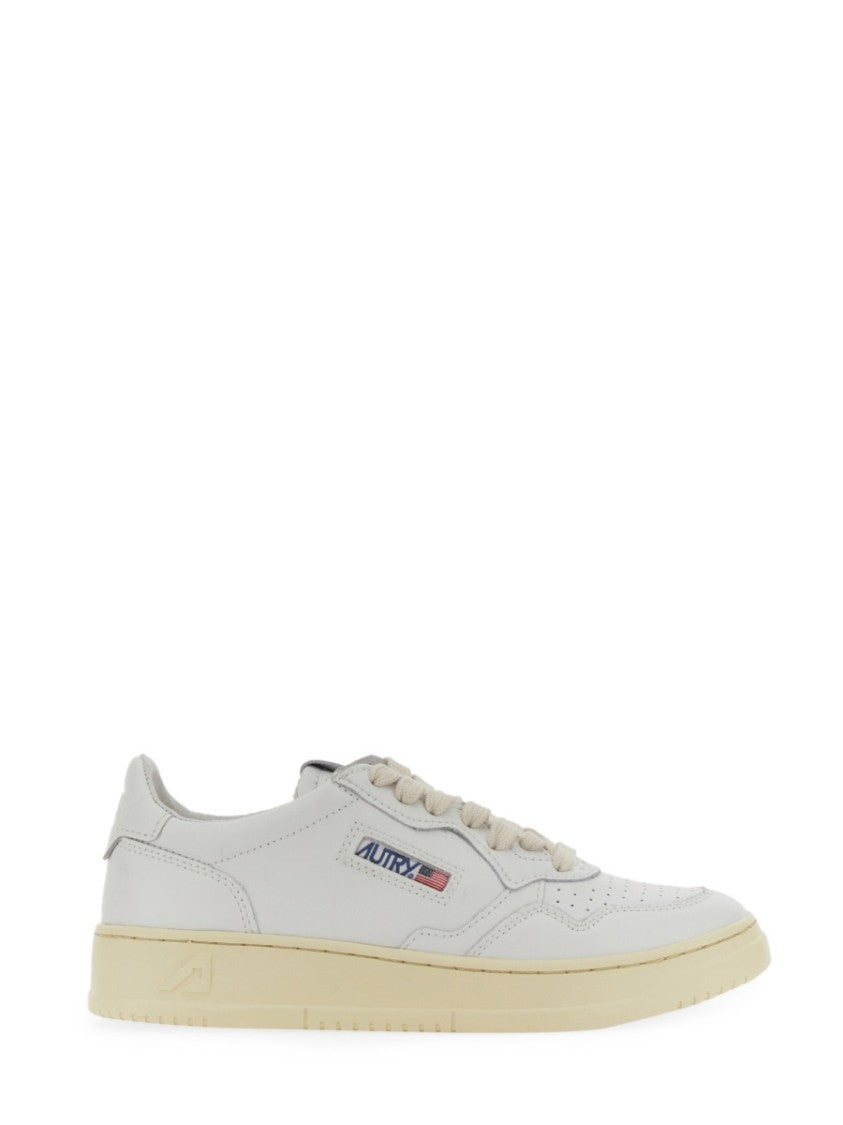 Autry Medalist Low Perforated Cow Leather Sneakers