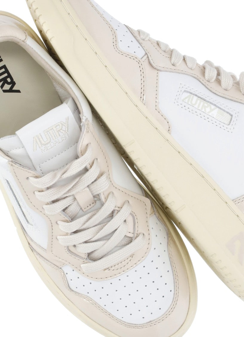 Autry Medalist Low Sneakers