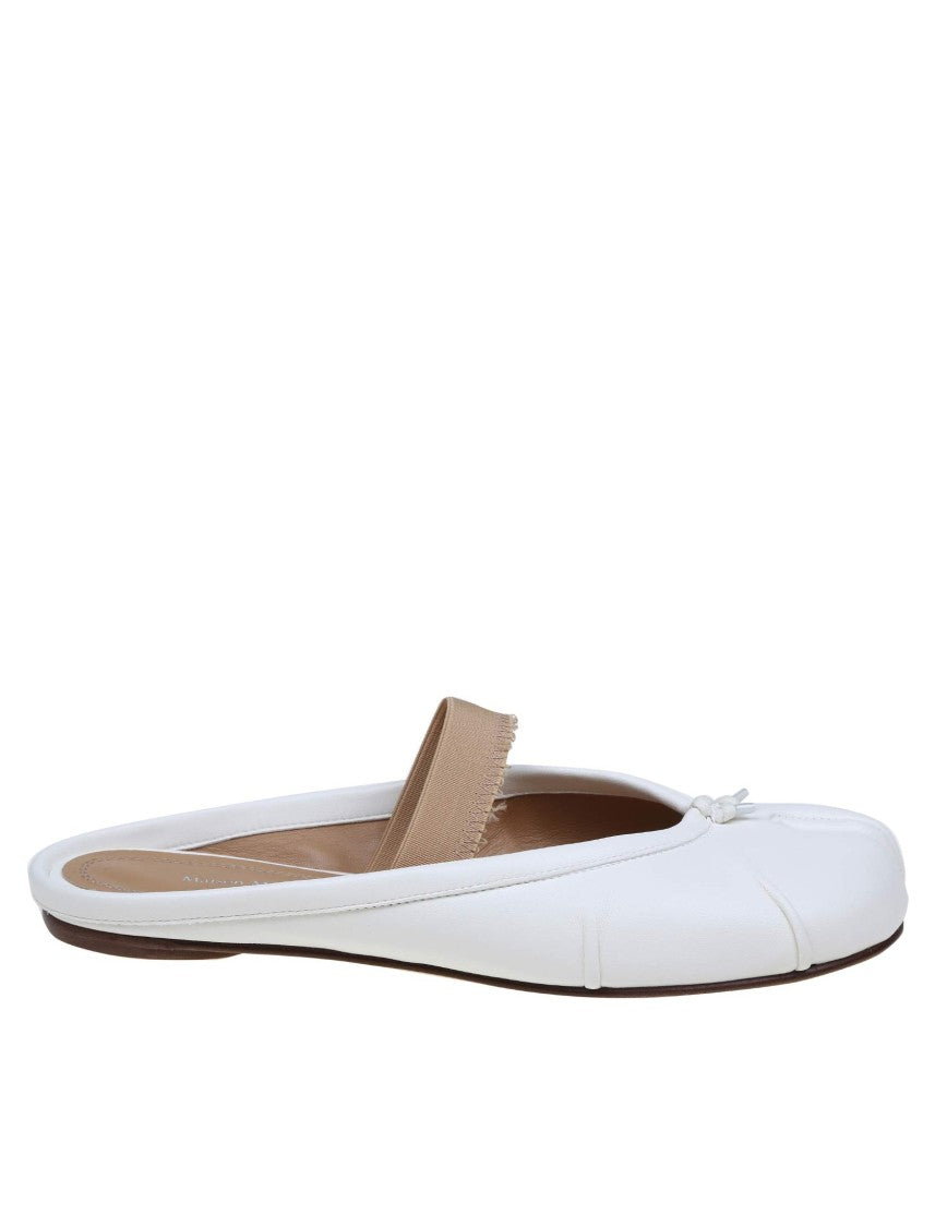 Maison Margiela Ballerina Mule Tabi In White Leather