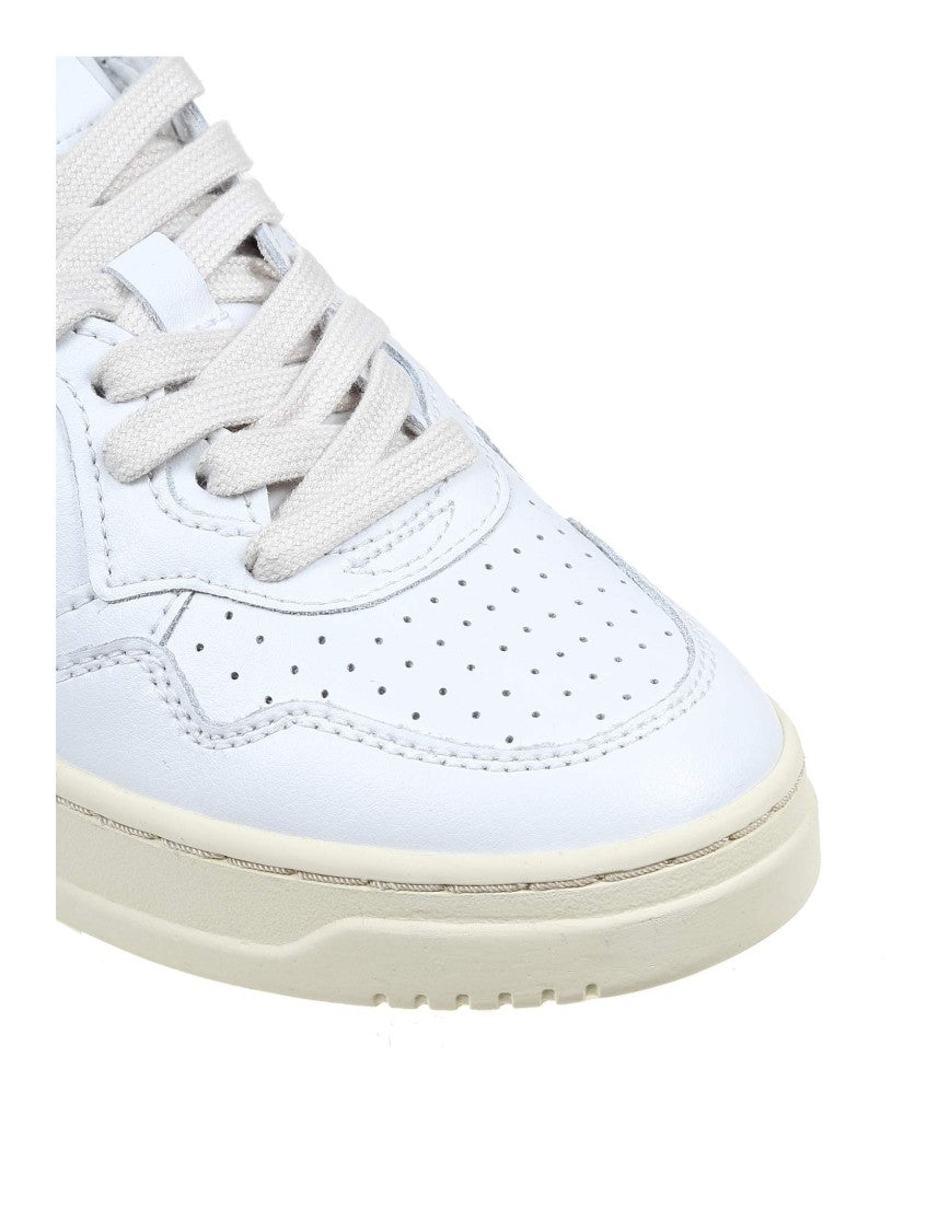 Autry Sneakers In White Leather