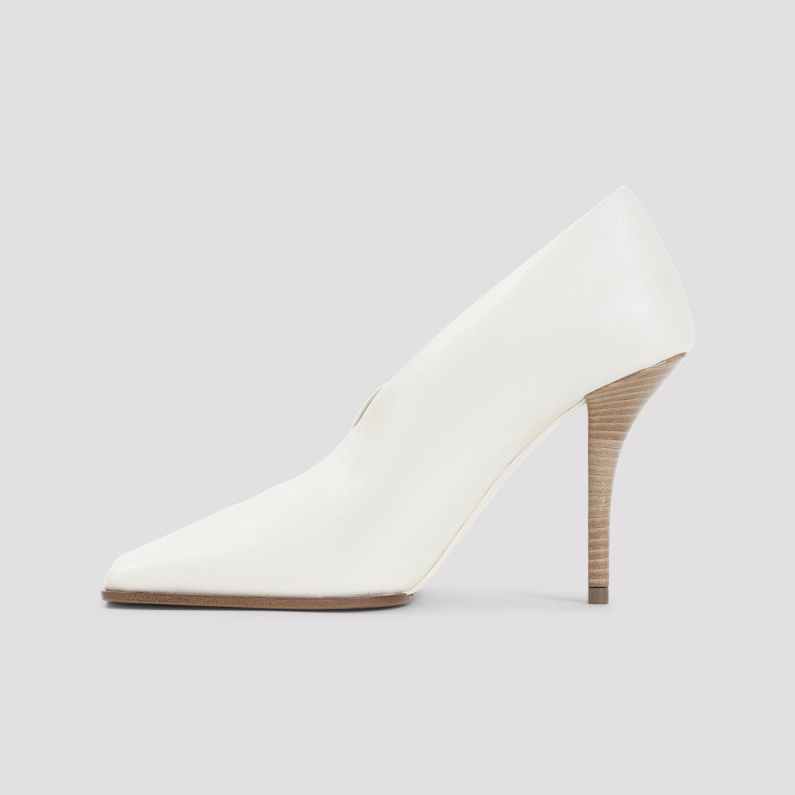 Alaïa White Lamb Leather Pumps With Pointed Toe