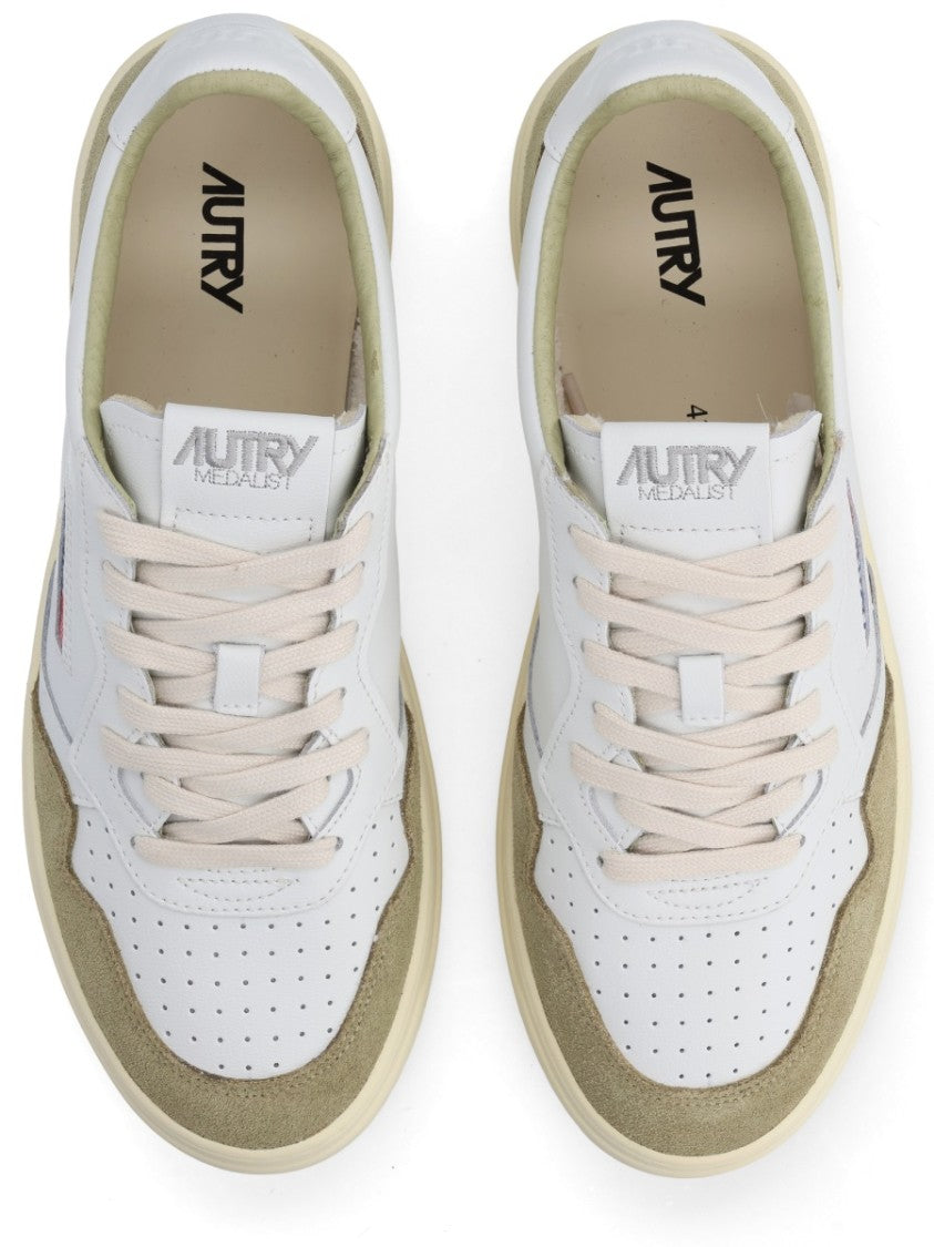 Autry Medalist Low Neutral Retro Sneakers