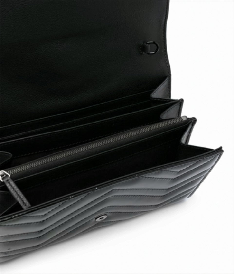 Gucci Chevron Quilted Patent Leather Shoulder Bag