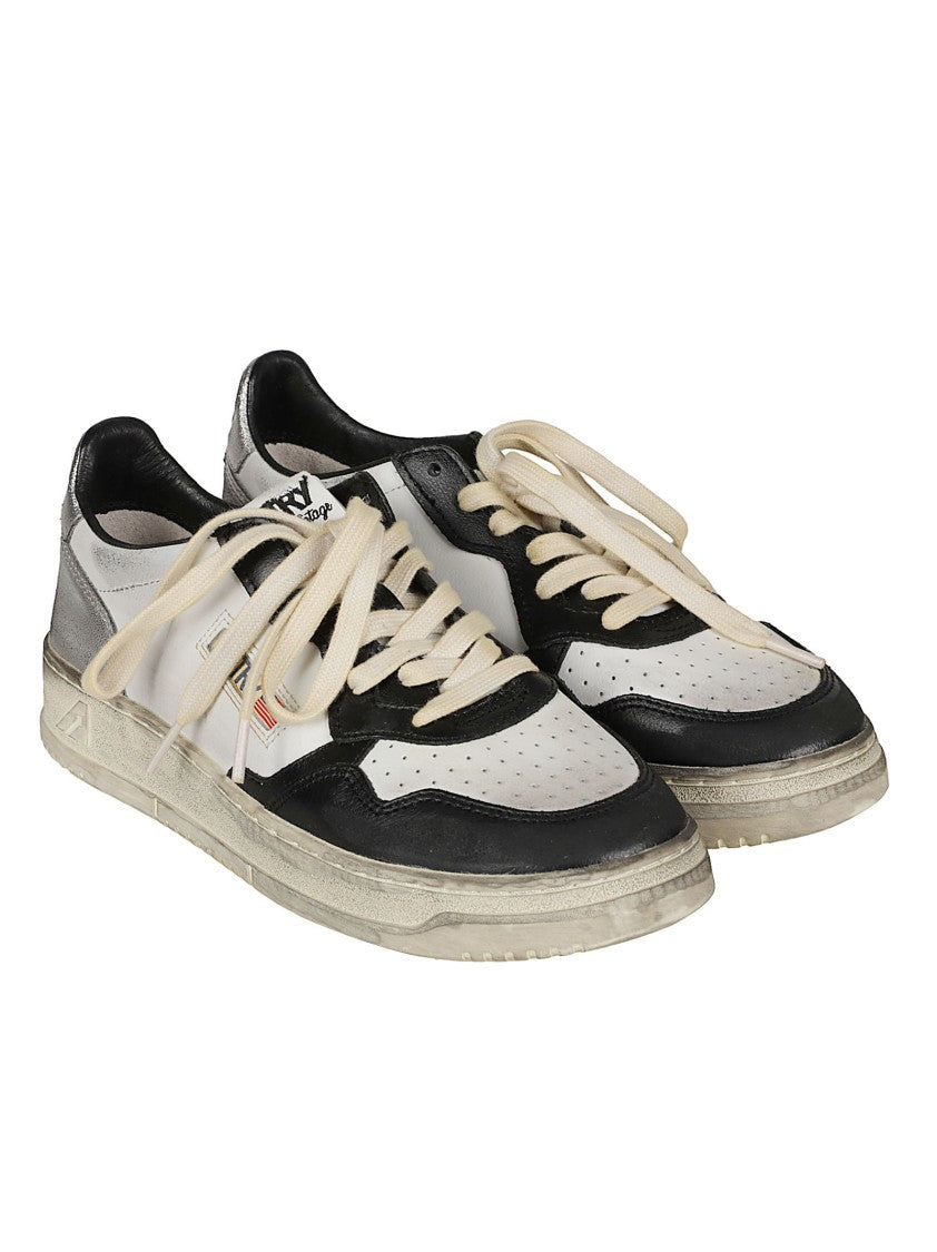 Autry Vintage-Inspired Low-Top Sneakers With Perforated Detailing