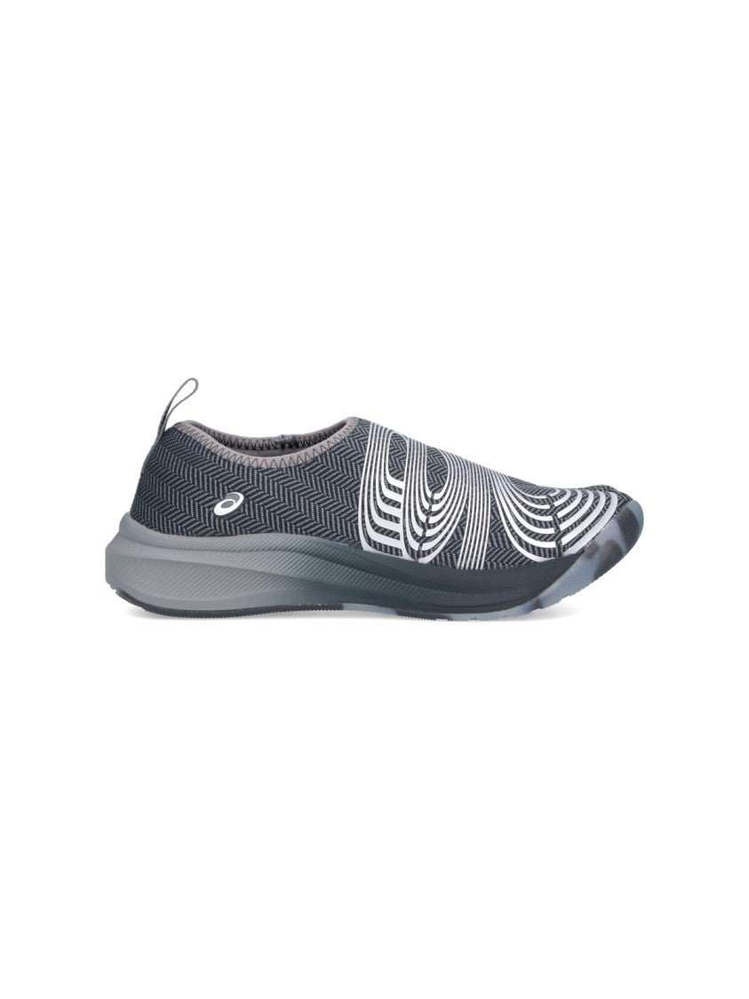 Asics Grey Textured Herringbone Split-Toe Sneakers