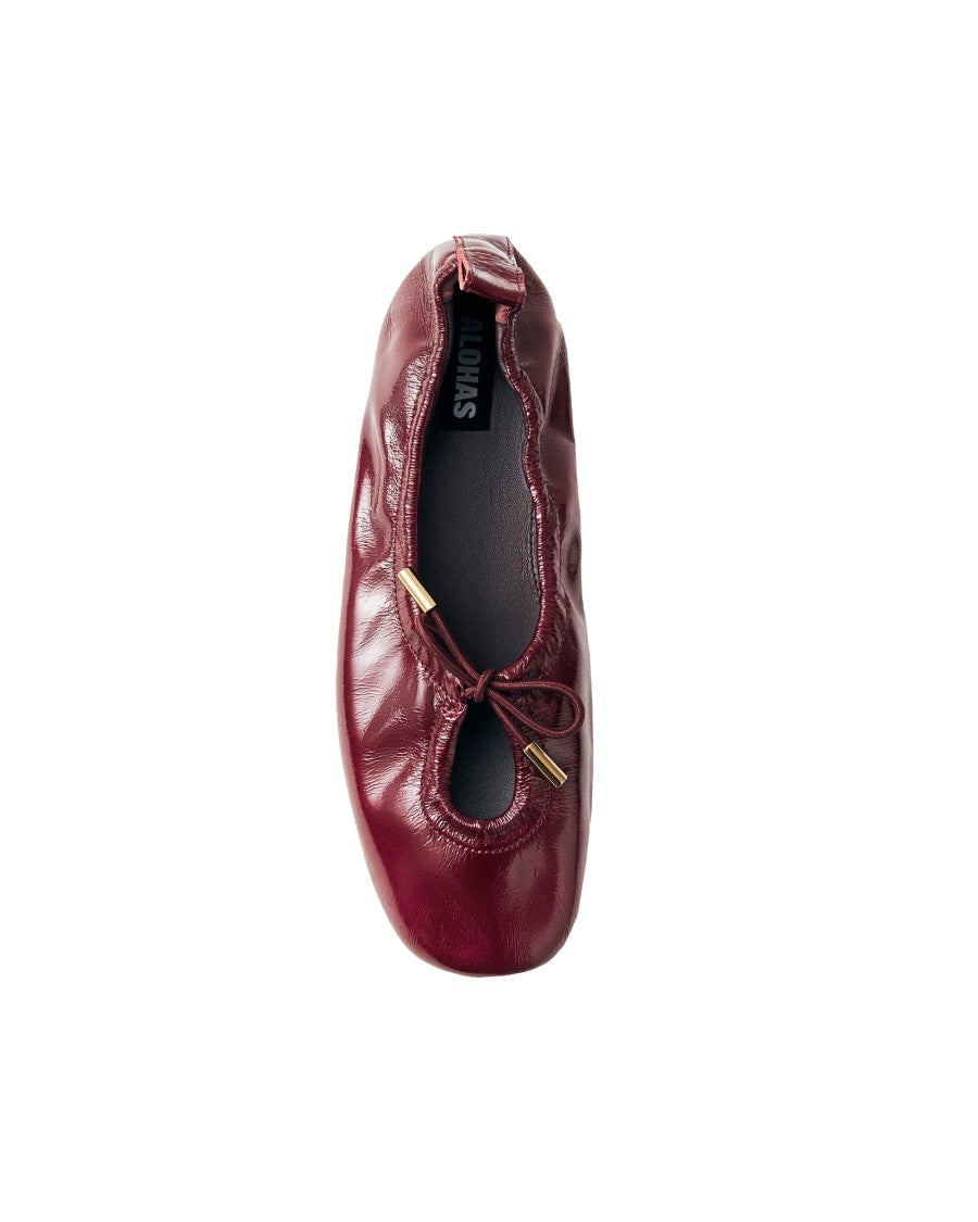 Alohas Square-Toe Ballerina Flats With Key Details