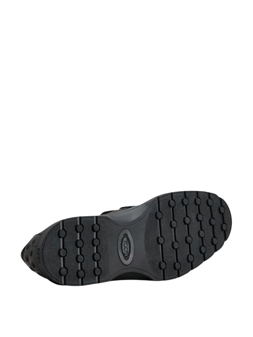 Tod's Textured Deerskin Leather Loafer With Rubber Sole