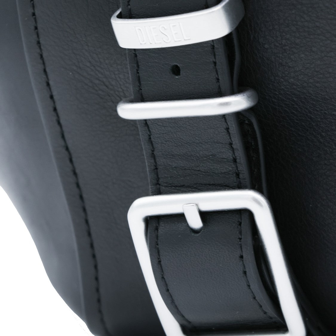 Diesel Sleek Black Handbag With Adjustable Strap And Silver Hardware