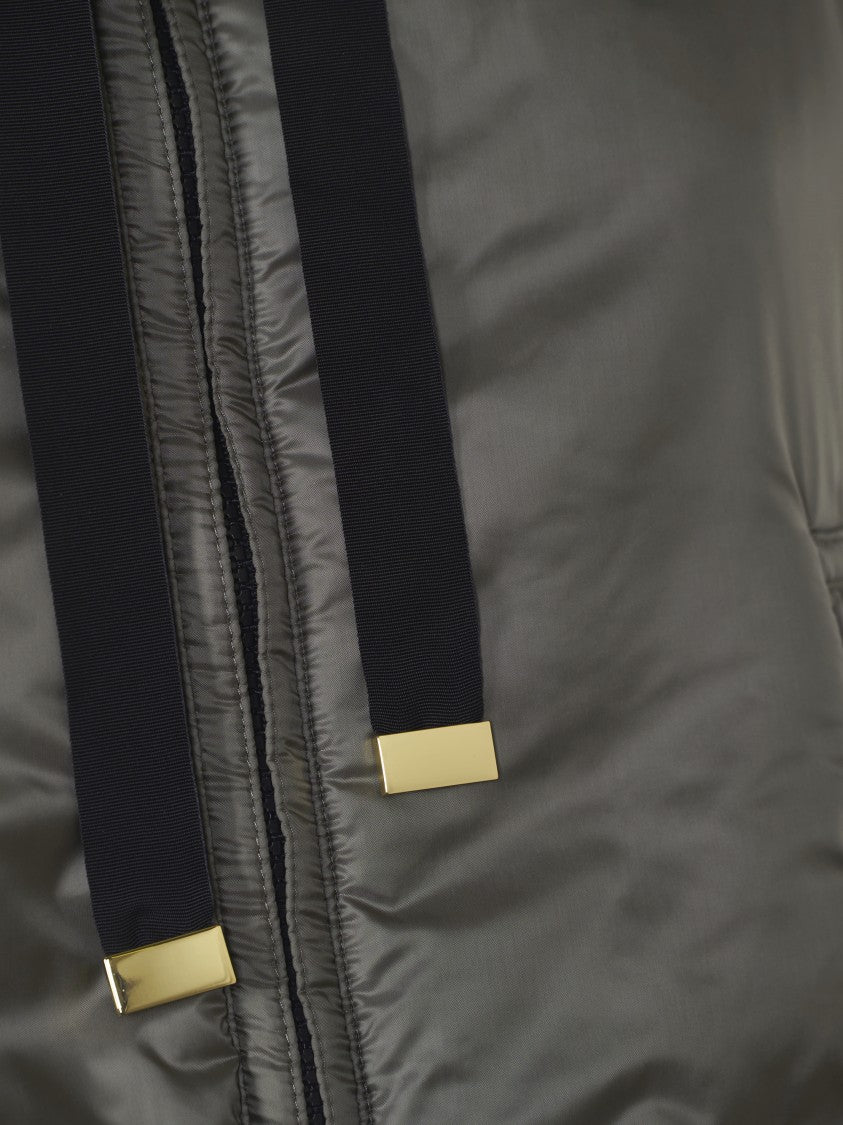 Max Mara Sleeveless Anthracite Jacket With Hood And Quilted Texture