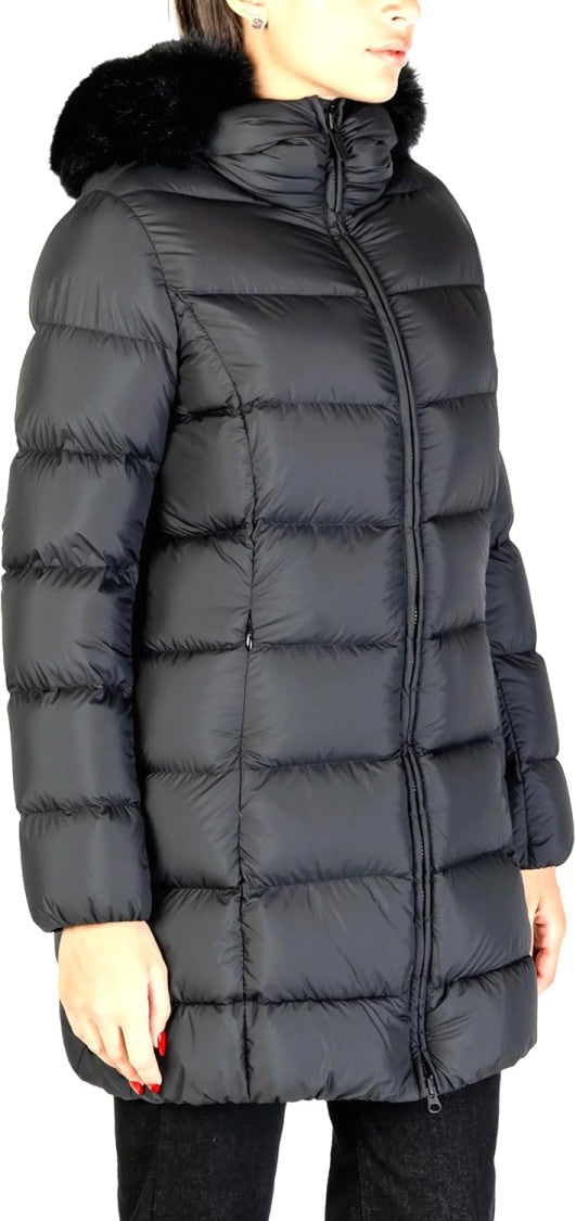 Colmar Originals Streamlined Women's Clothing With Modern Silhouette