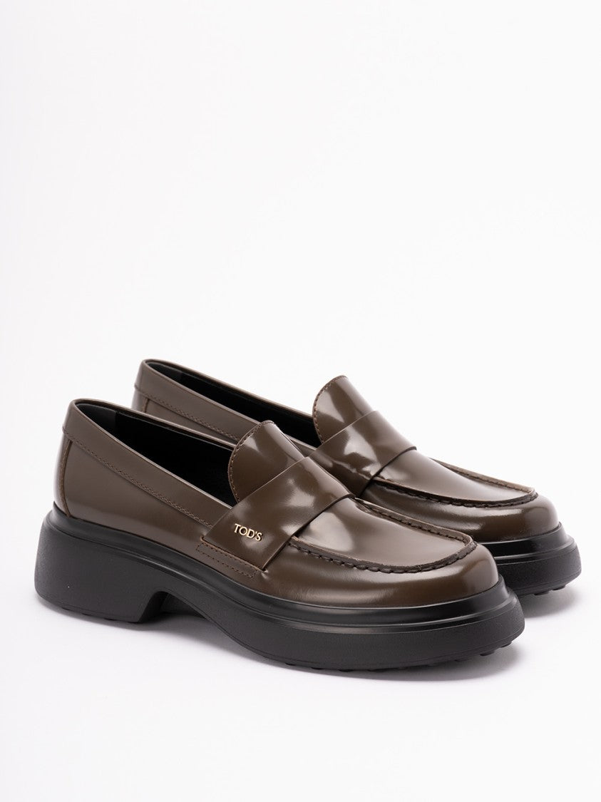 Tod's Polished Brown Calf Leather Loafers