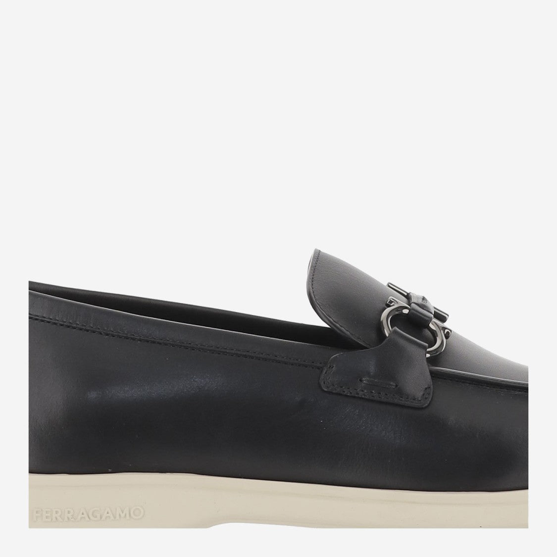Salvatore Ferragamo Ganicini Leather Loafers