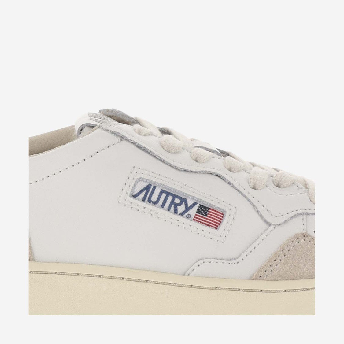 Autry Medalist Low Sneakers