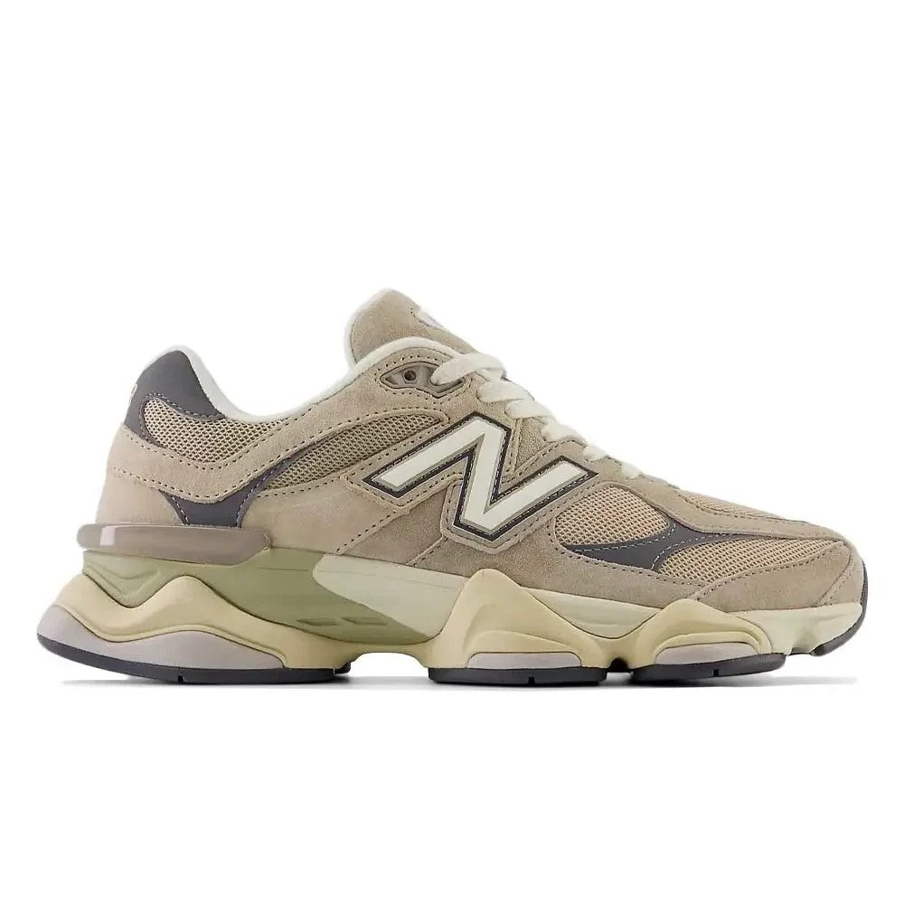 New Balance Layered Design Chunky Sneakers With Sculpted Sole
