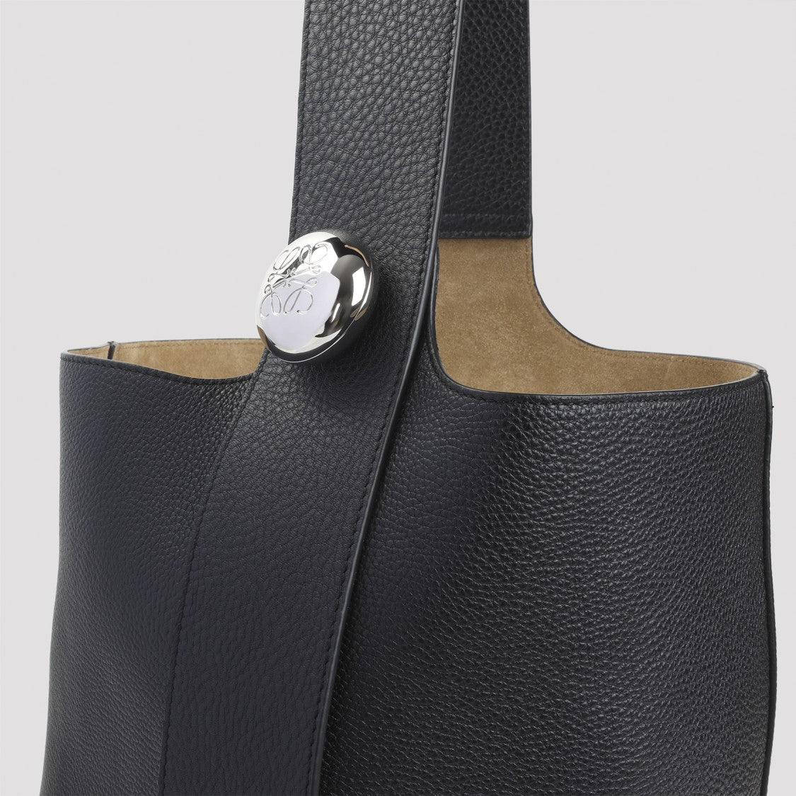 Loewe Pebble Large Bucket Bag