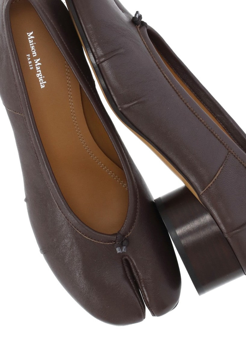 Maison Margiela Brown Tabi Bow Leather Pumps
