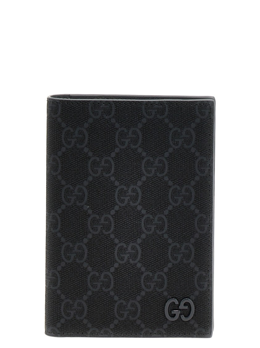 Gucci Gg Supreme Passport Holder With Leather Interior