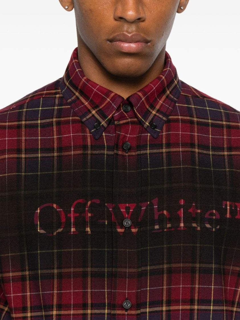 Off-White Plaid Pattern Button-Up Shirt