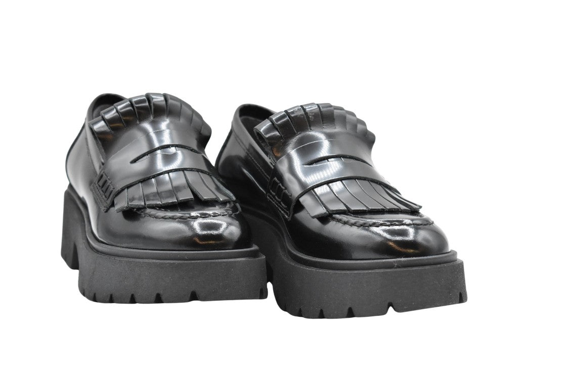 Janet & Janet Platform Loafers With Fringed Tongue