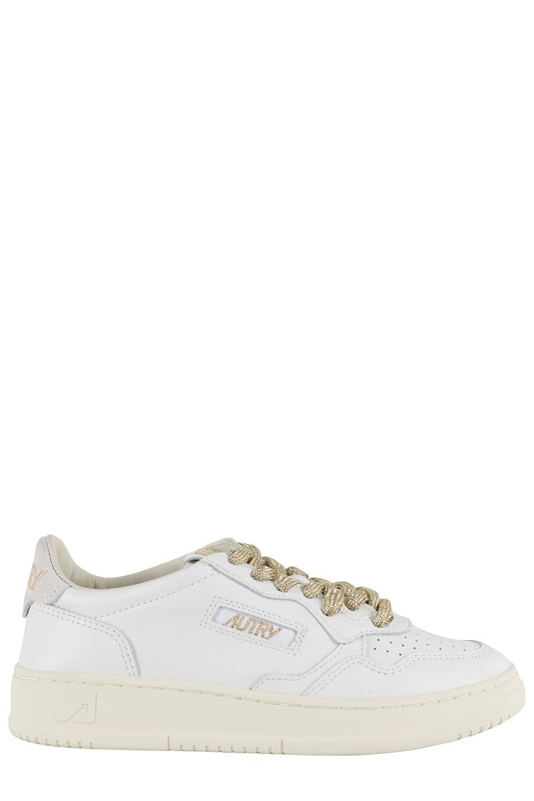 Autry Medalist Low Sneakers With Beige Suede Heel