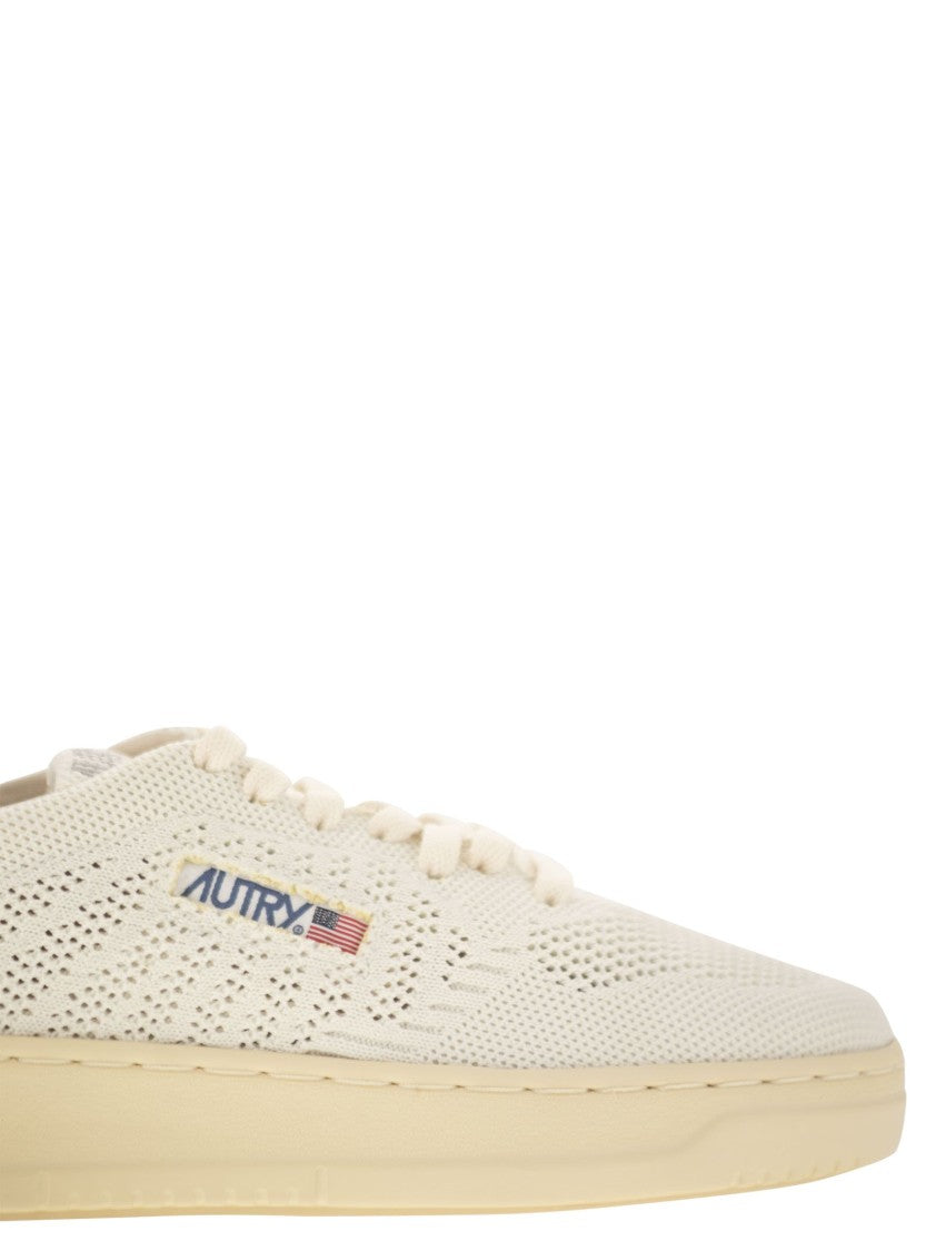 Autry Easeknit - Perforated Fabric Trainers
