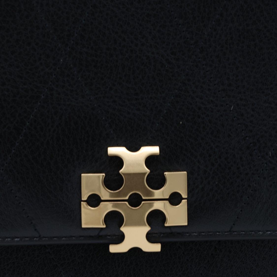 Tory Burch Structured Quilted Handbag With Gold-Tone Clasp And Chain Strap