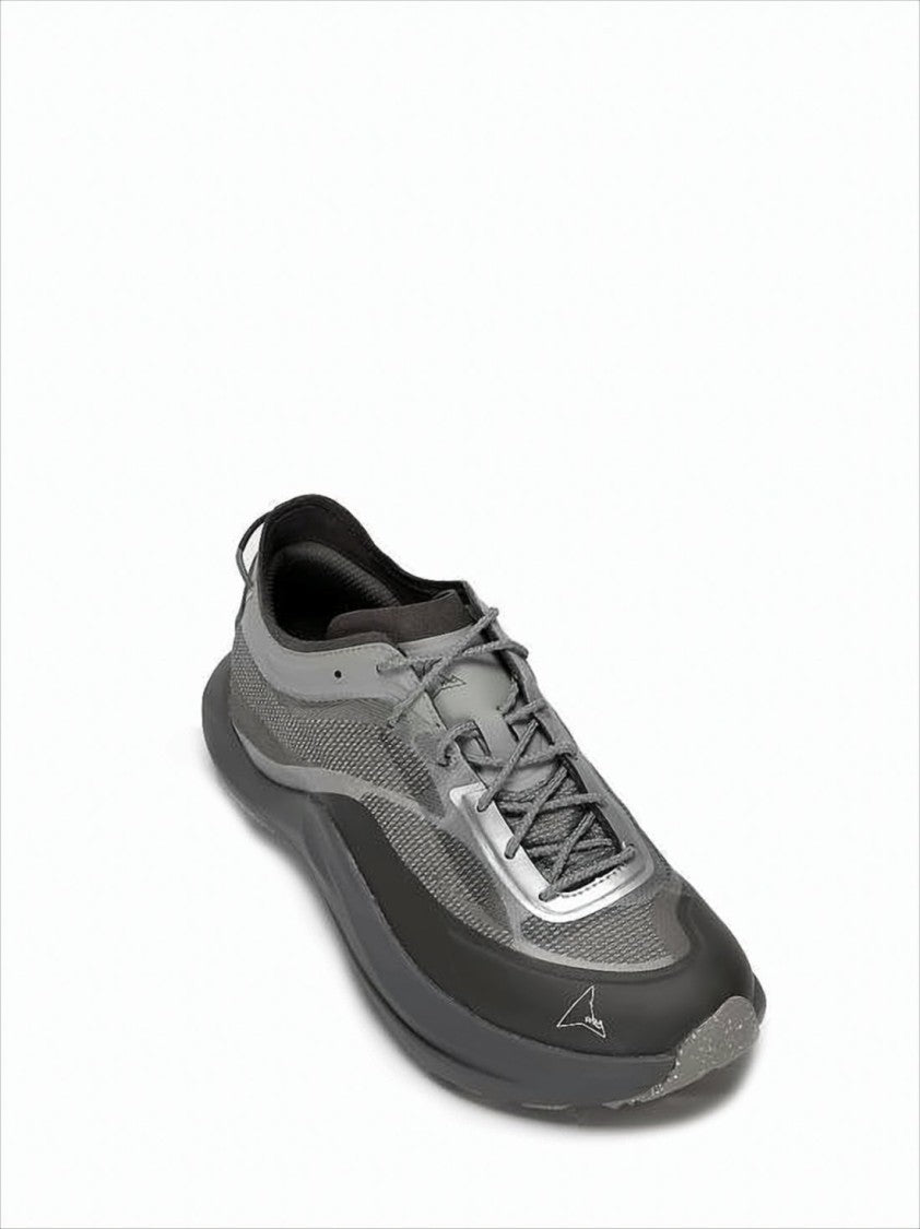 Roa Streamlined Grey Sneakers With Cushioned Sole