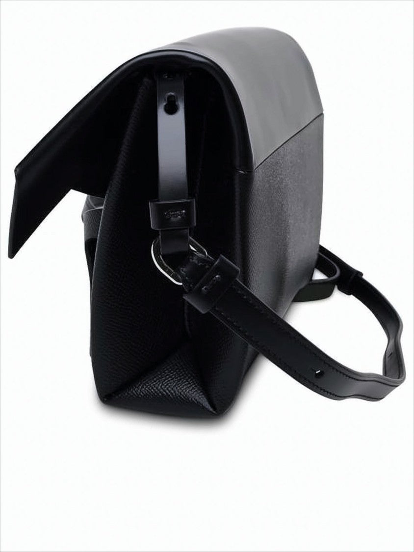 Maison Margiela Structured Black Clutch With Metallic Logo Plaque