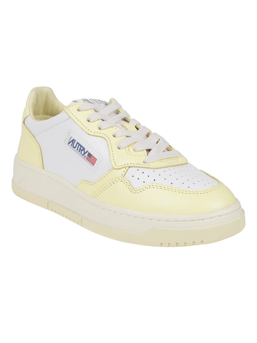 Autry Medalist Low Smooth Calf Leather Sneakers