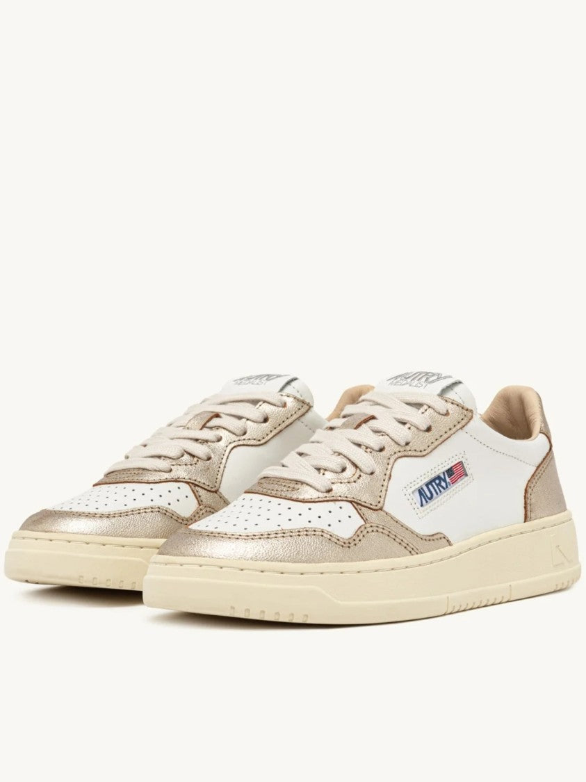 Autry Medalist Low Metallic Accents Sneakers