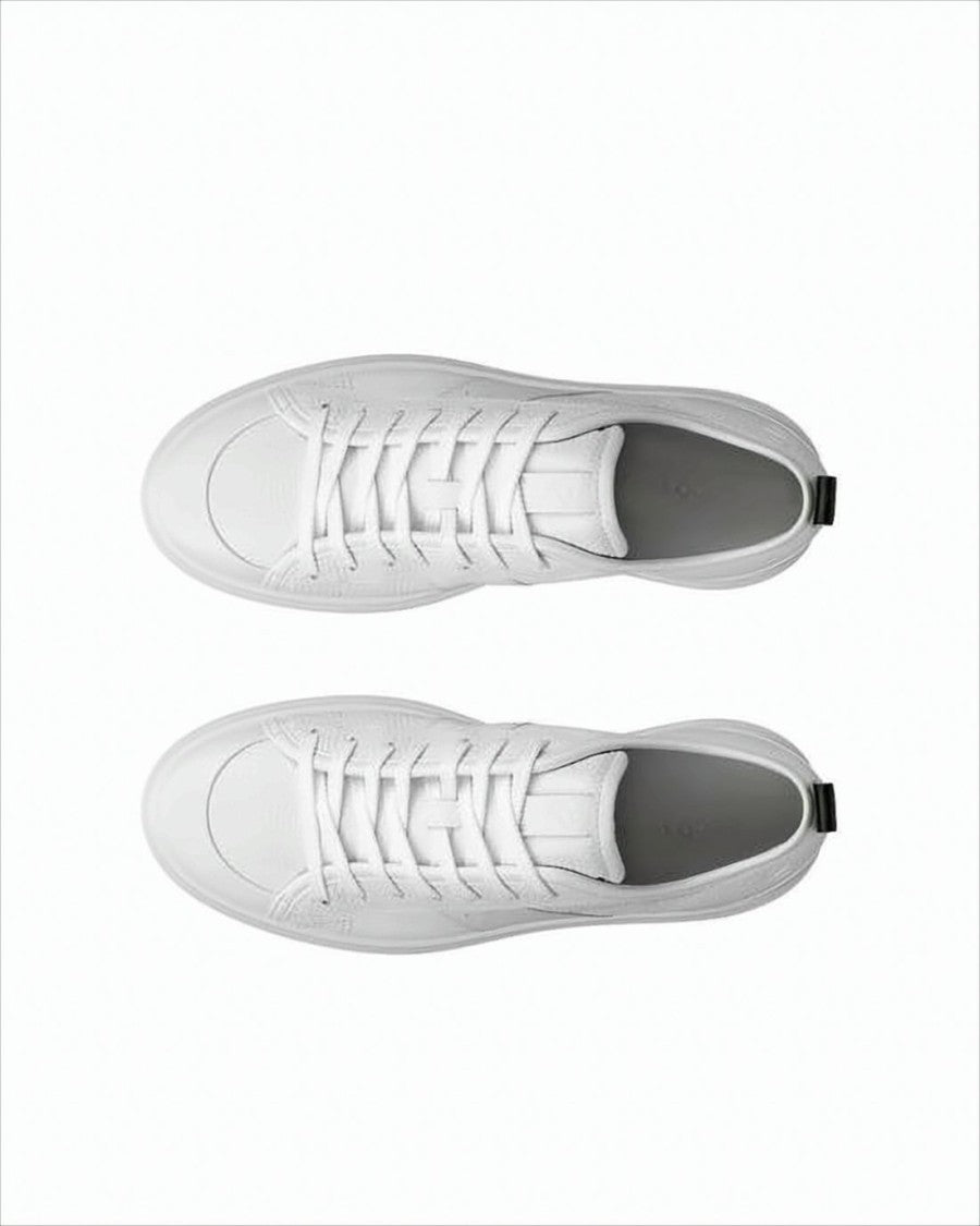 Ecco Minimalist Low-Top Leather Sneakers