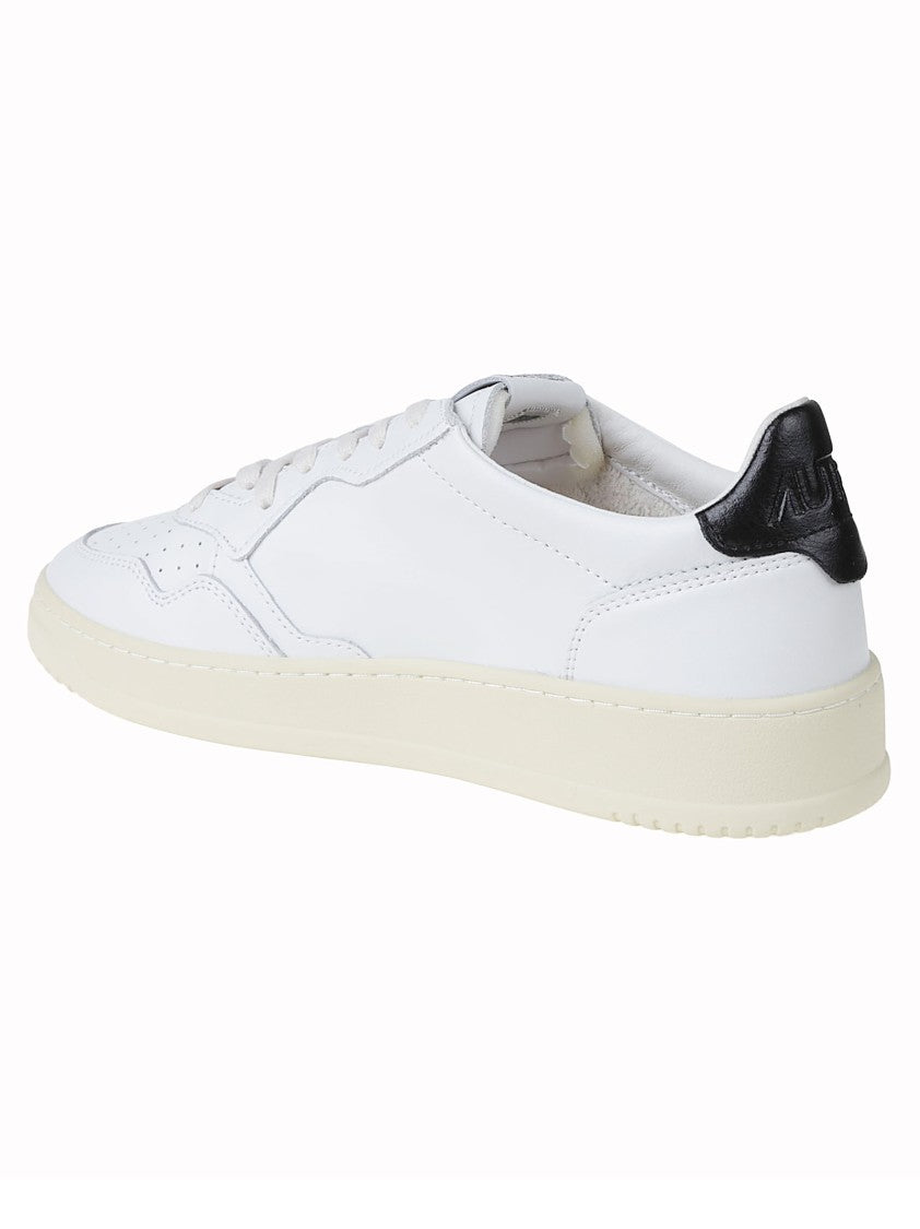 Autry Medalist Low Perforated Leather Sneakers