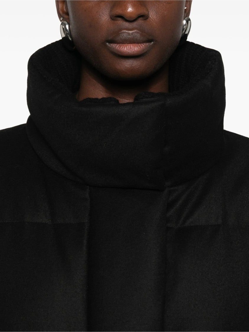 Duno Black Boxy Cropped Quilted Down Jacket