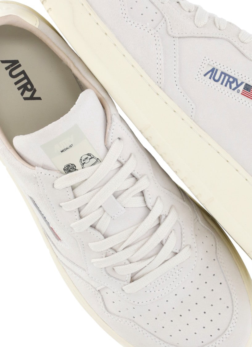 Autry Medalist Low Sneakers