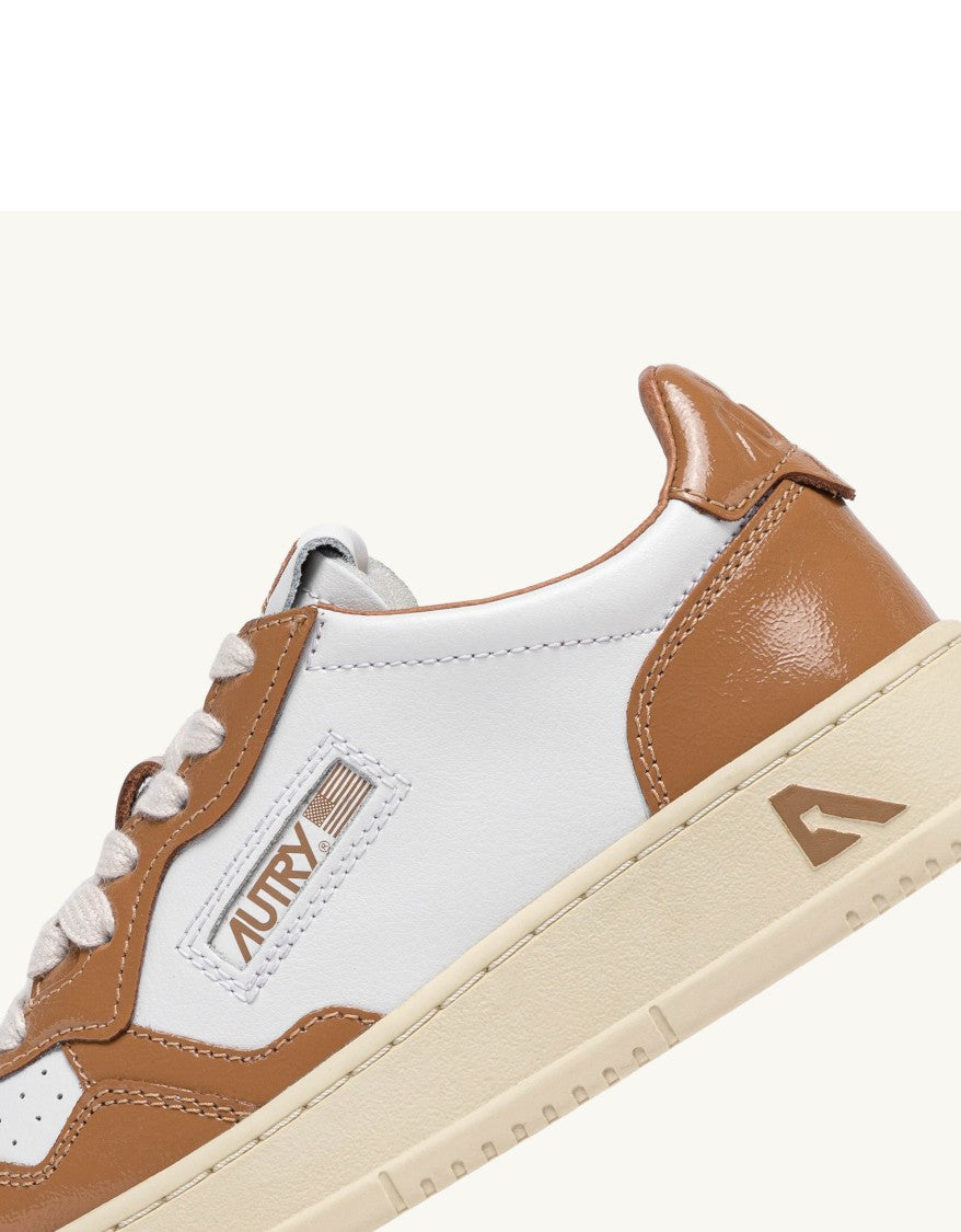Autry Women’S Bimaterial Leather And Patent Sneakers