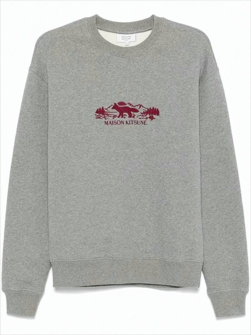 Maison Kitsuné Long-Sleeve Crewneck Sweatshirt With Contrasting Graphic