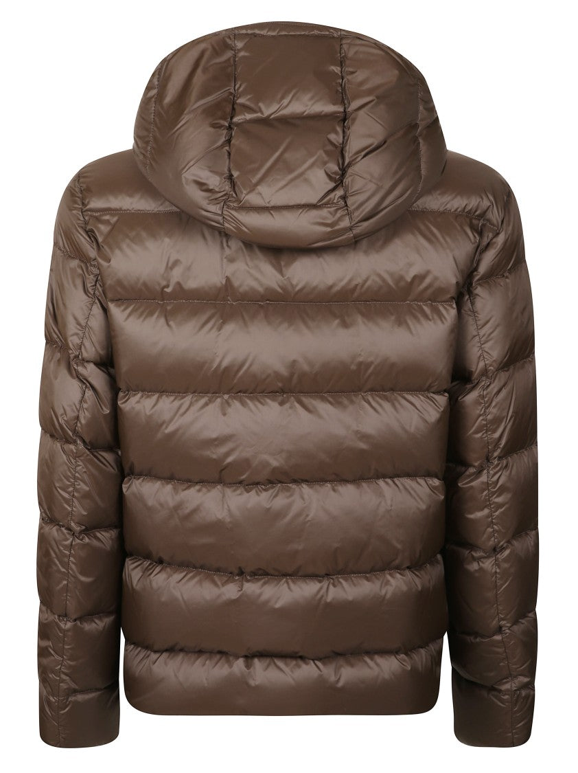 Fay Classic Tailored Coat With Notched Collar And Button-Up Front